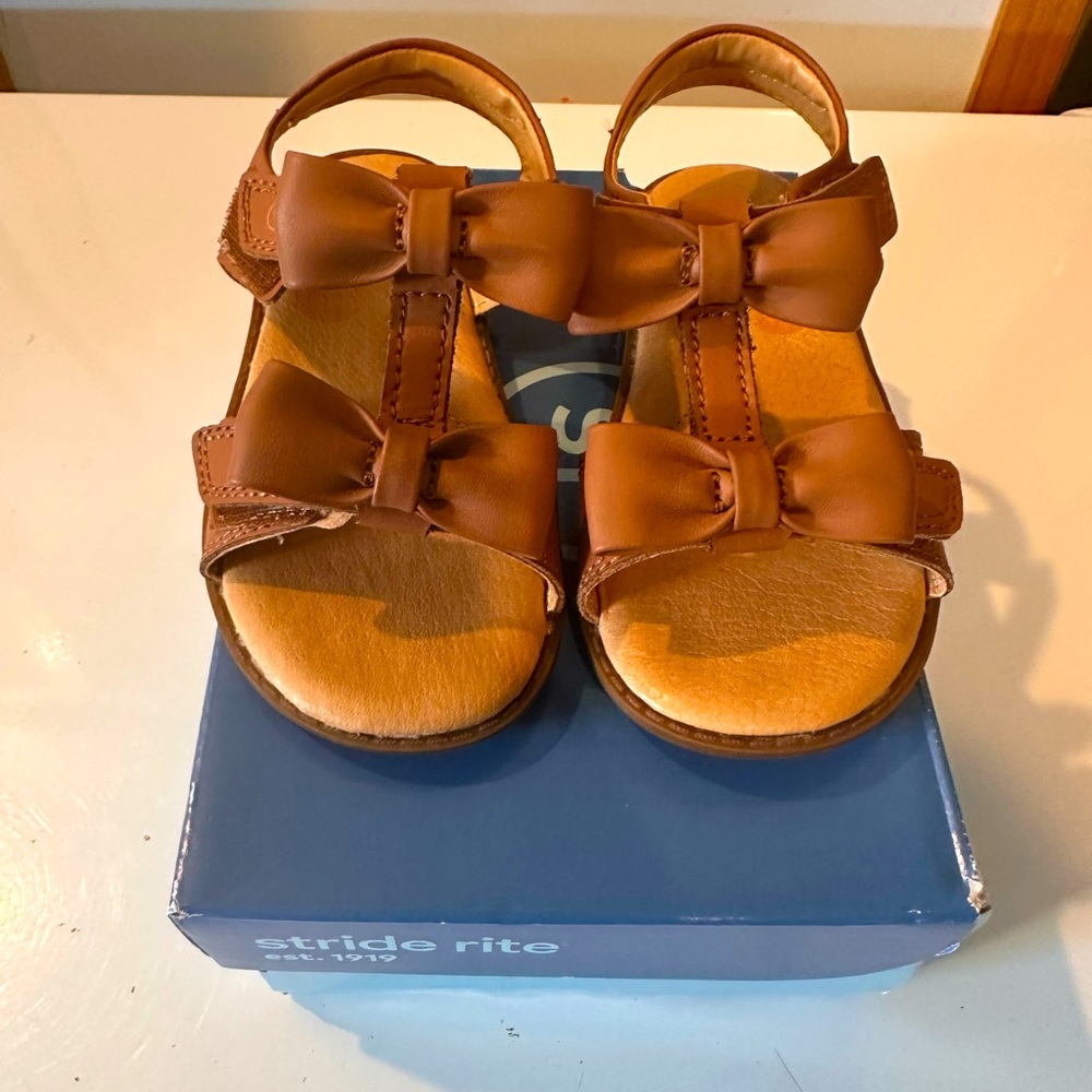 Stride Rite Emma Rose Sandal size 9W